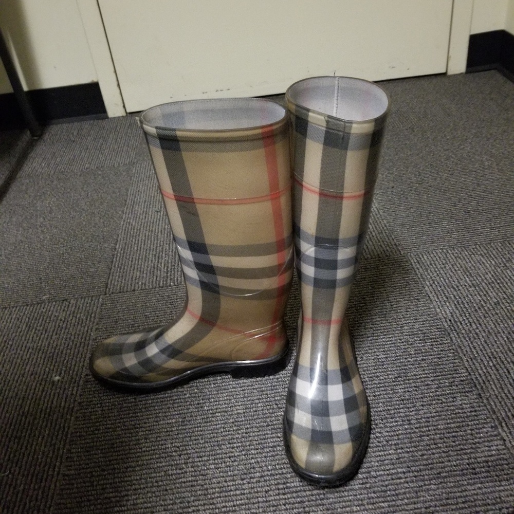COPY - BURBERRY